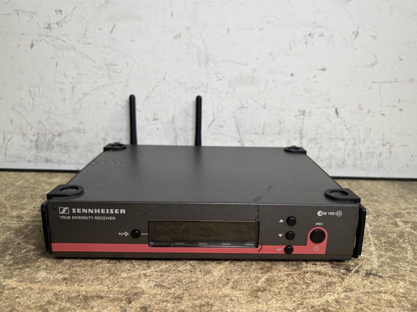 Sennheiser True Diversity Receiver EW100 G3 Range-B2 626-662 MHZ No PSU