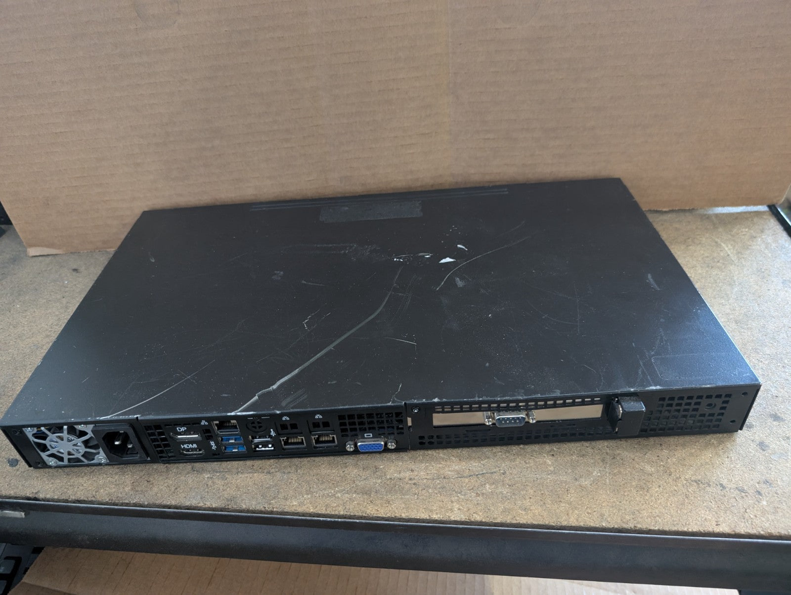 SuperMicro Server Intel Atom E3940 @ 1.6GHz 4GB RAM NO HD