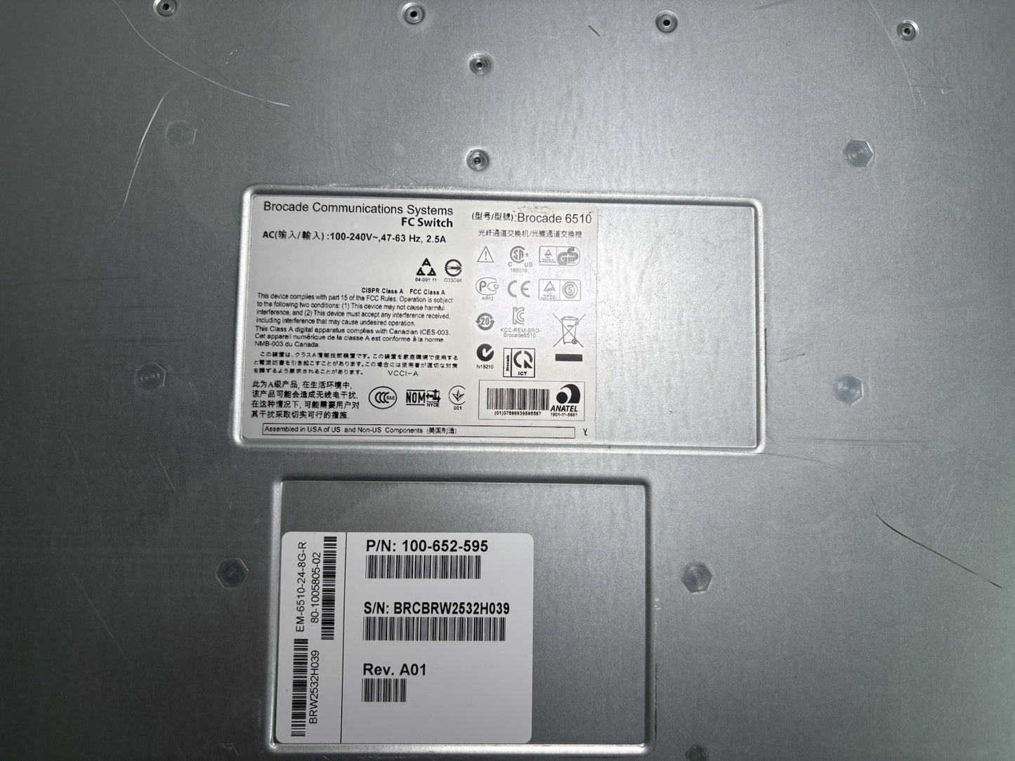 EMC Brocade DS-6510B 48x 8Gb SFP+ FC SAN Switch EM-6510-24-8G-R (48-Active)+Lic