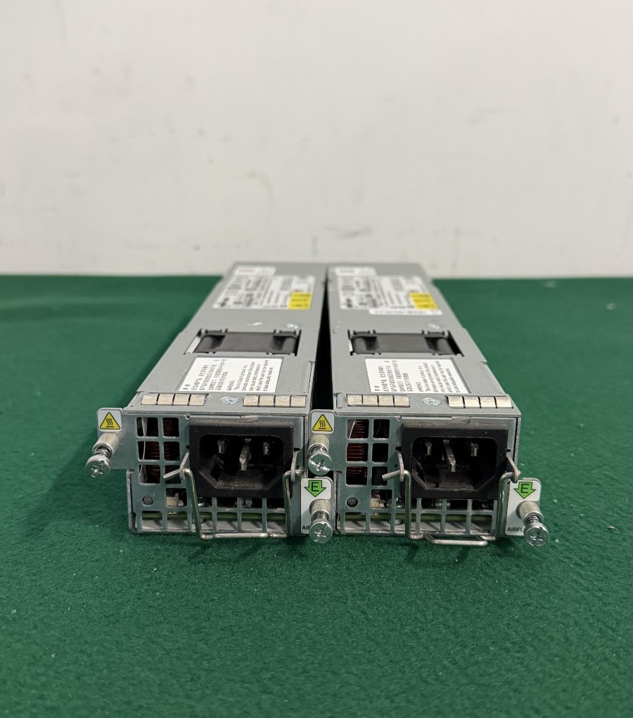 (LOT OF 2) Power One-SPABRCD-10G 23-1000064-02 504W Power Supply