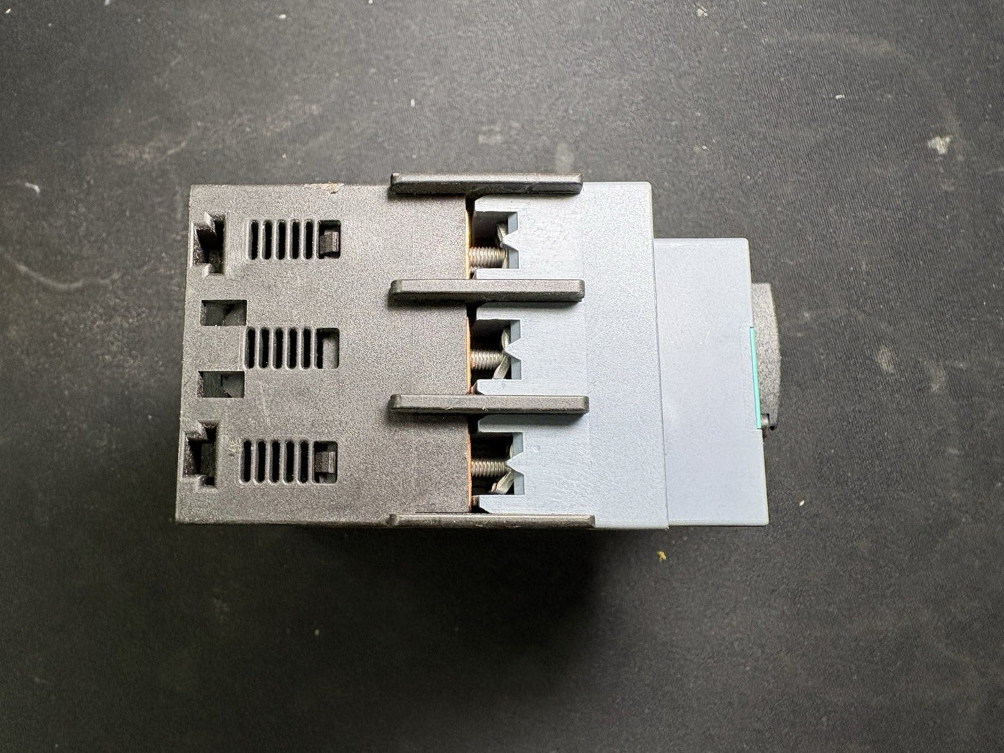 SIEMENS SIRIUS 3RV2011-1JA10 MOTOR STARTER CIRCUIT BREAKER