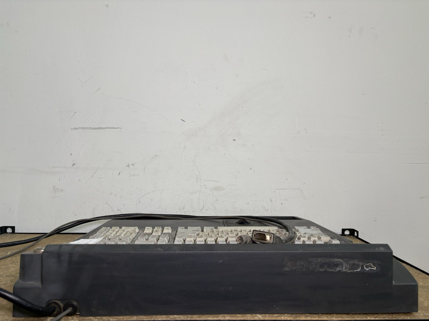 Honeywell Esterline AID-3 Industrial Keyboard / 9395-00381-013-D