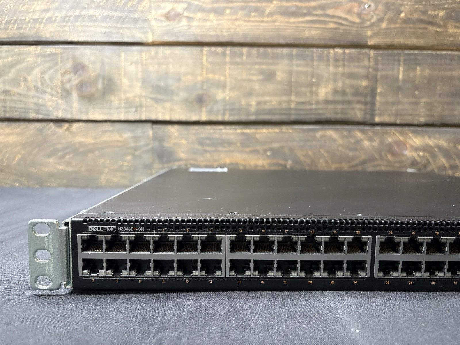 Dell EMC N3048EP-ON 48-Port Gigabit Rack Mountable Network Switch