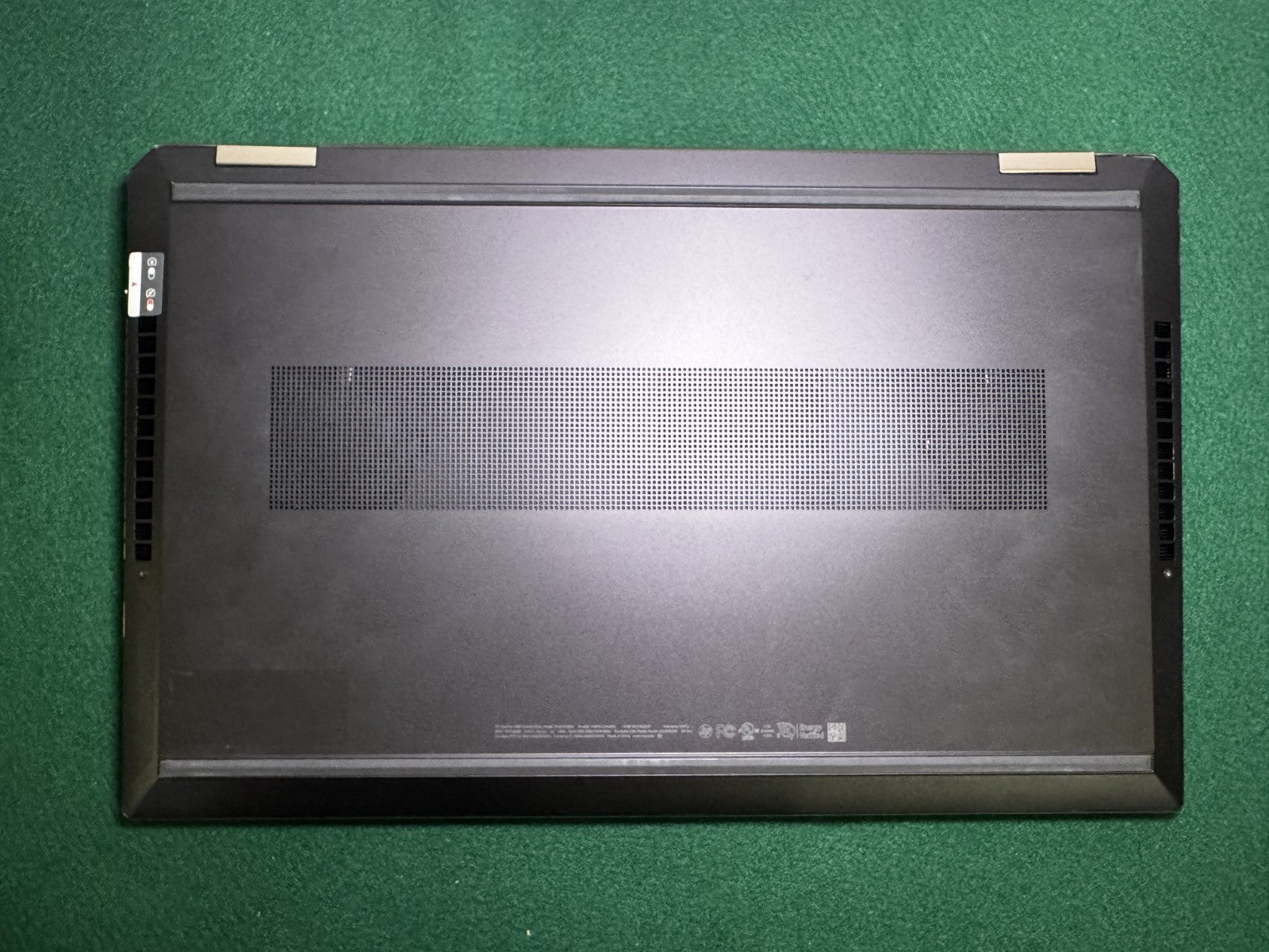 HP Spectre x360 15-EB1043DX 15.6" i7-1165G7 2.8GHz 16GB RAM 256 GB SSD *READ*