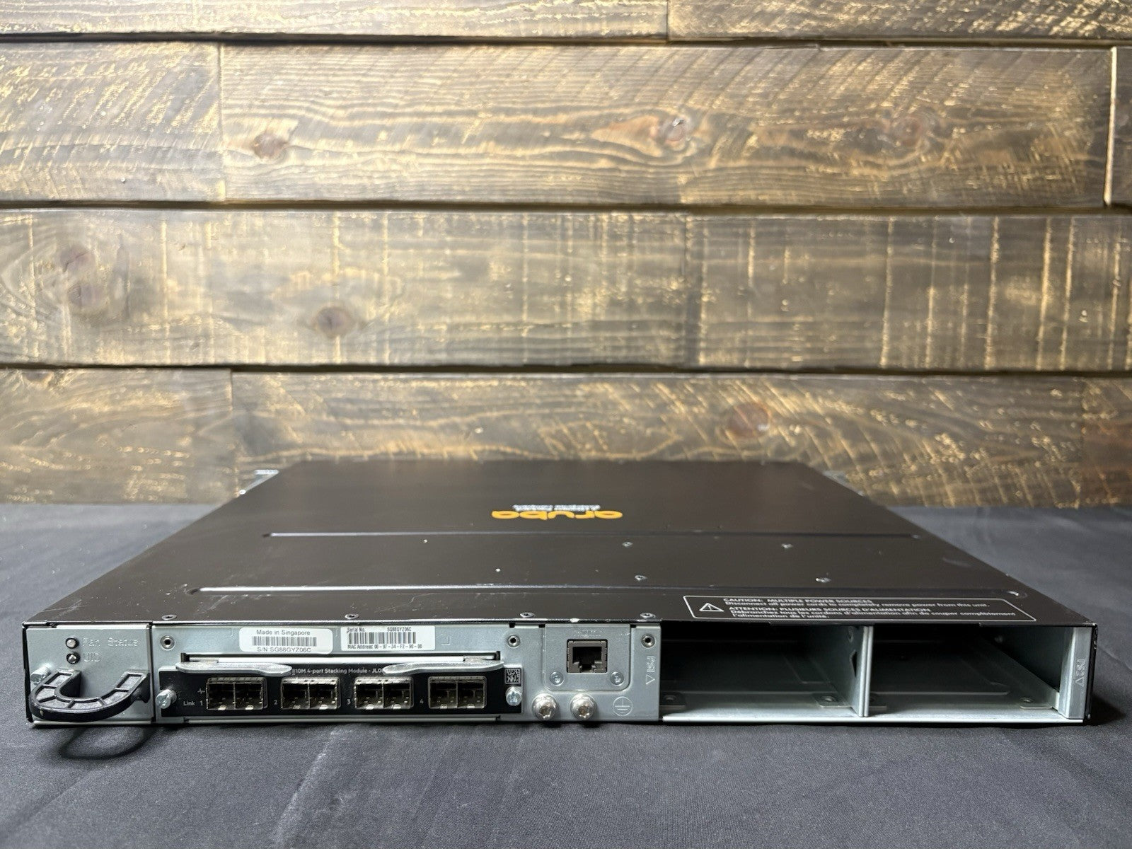 Aruba JL076A 3810M RSVLC-1407 HPE Smart Rate PoE+ 1-Slot Switch No PSU w/ jl083A