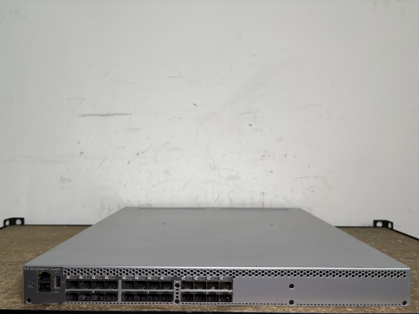 HP SN3000B QW937A 16Gb 24/24 FC Switch w/ 2x PSU 24-Port Active