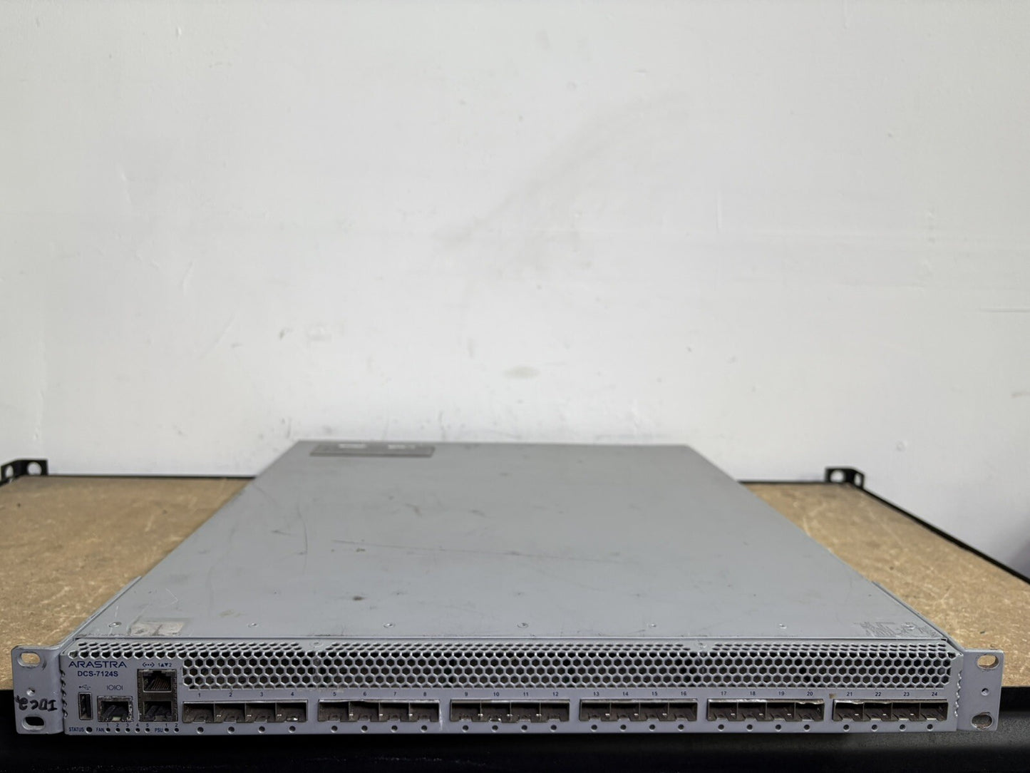 Arista DCS-7124S-R 24P 10GbE SFP+ RA Switch