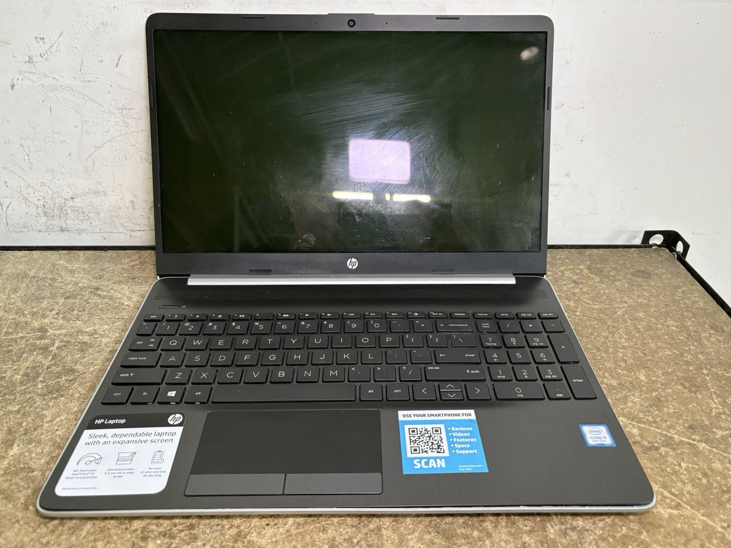 HP Laptop 15-DW0043DX i5-8265U 1.6GHz No Ram No SSD