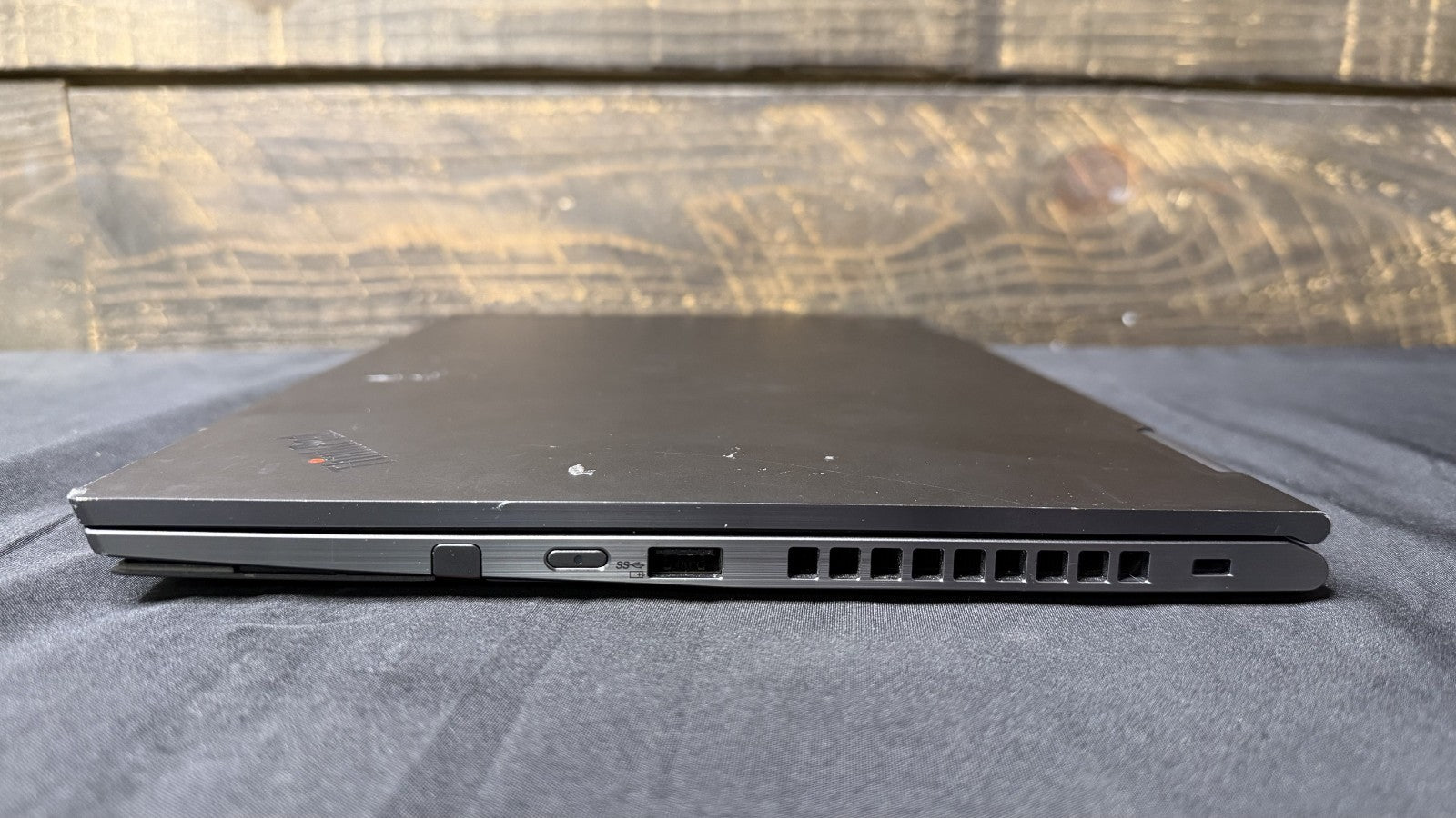 Lenovo ThinkPad X1 yoga gen 4, i5-8265U 16GB RAM 512GB SSD WIN 10