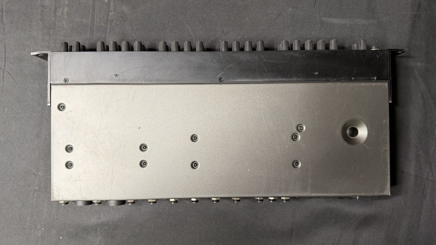 Samson SM10  10-Channel Rack Mount Line Mixer
