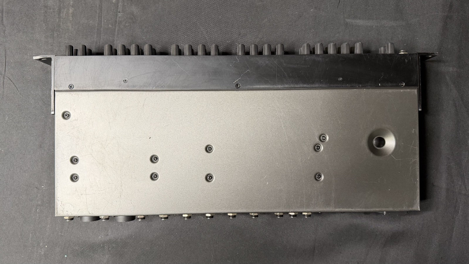 Samson SM10  10-Channel Rack Mount Line Mixer