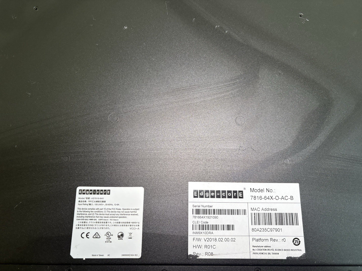 EDGE-CORE 7816-64X-O-AC-B