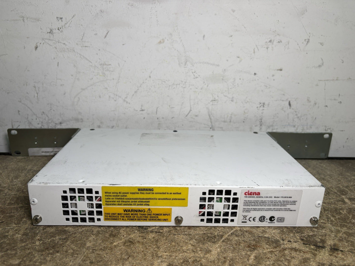 Ciena 3916 170-3916-906 Service Delivery Switch with Rack Mount