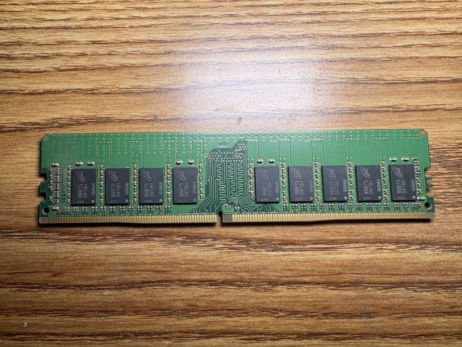 Micron 16GB 2Rx8 PC4-2400T-EE1-11 DDR4 Server RAM MTA18ASF2G72AZ 2G3B1ZG