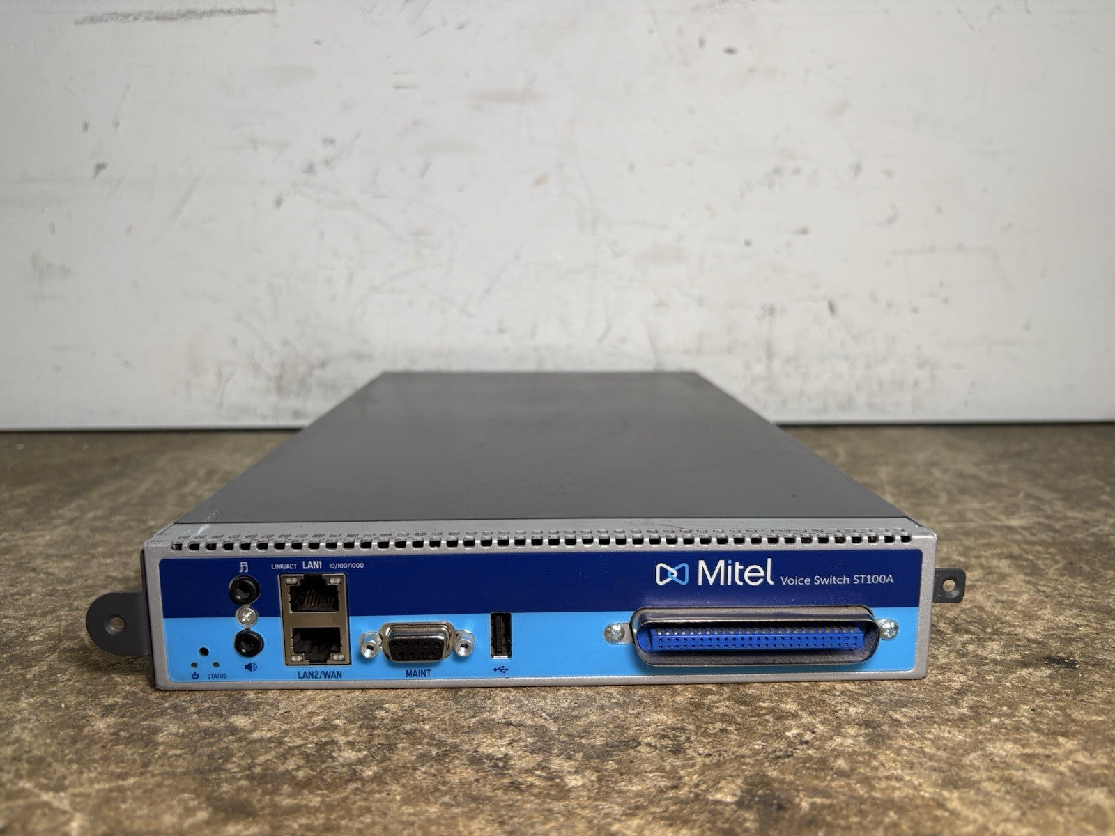 Mitel Voice Switch ST100A ST006 PN 600-3100-01 VoIP Gateway Switch