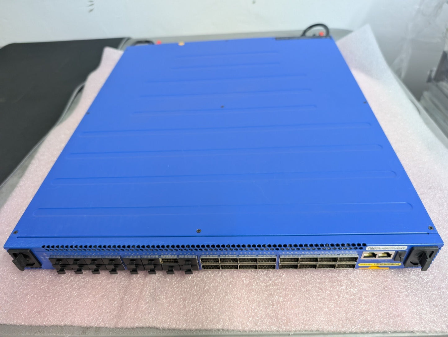 Edge-Core 7762-32X-A-AC-F-HVDC 32-Port 100G Switch AS7762-32X W/ Onie
