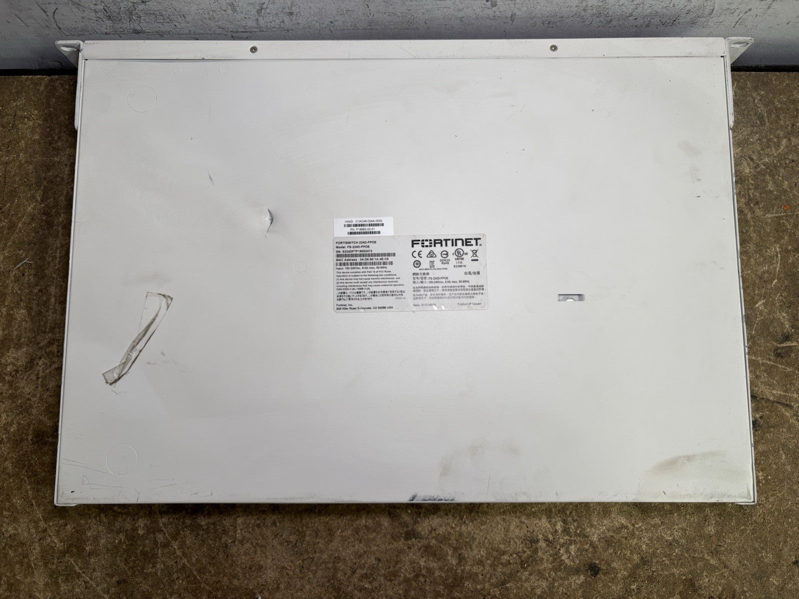 Fortinet PoE Switch 224D-FPOE Layer 2 PoE+ Switch(FS-224D-FPOE) claimed