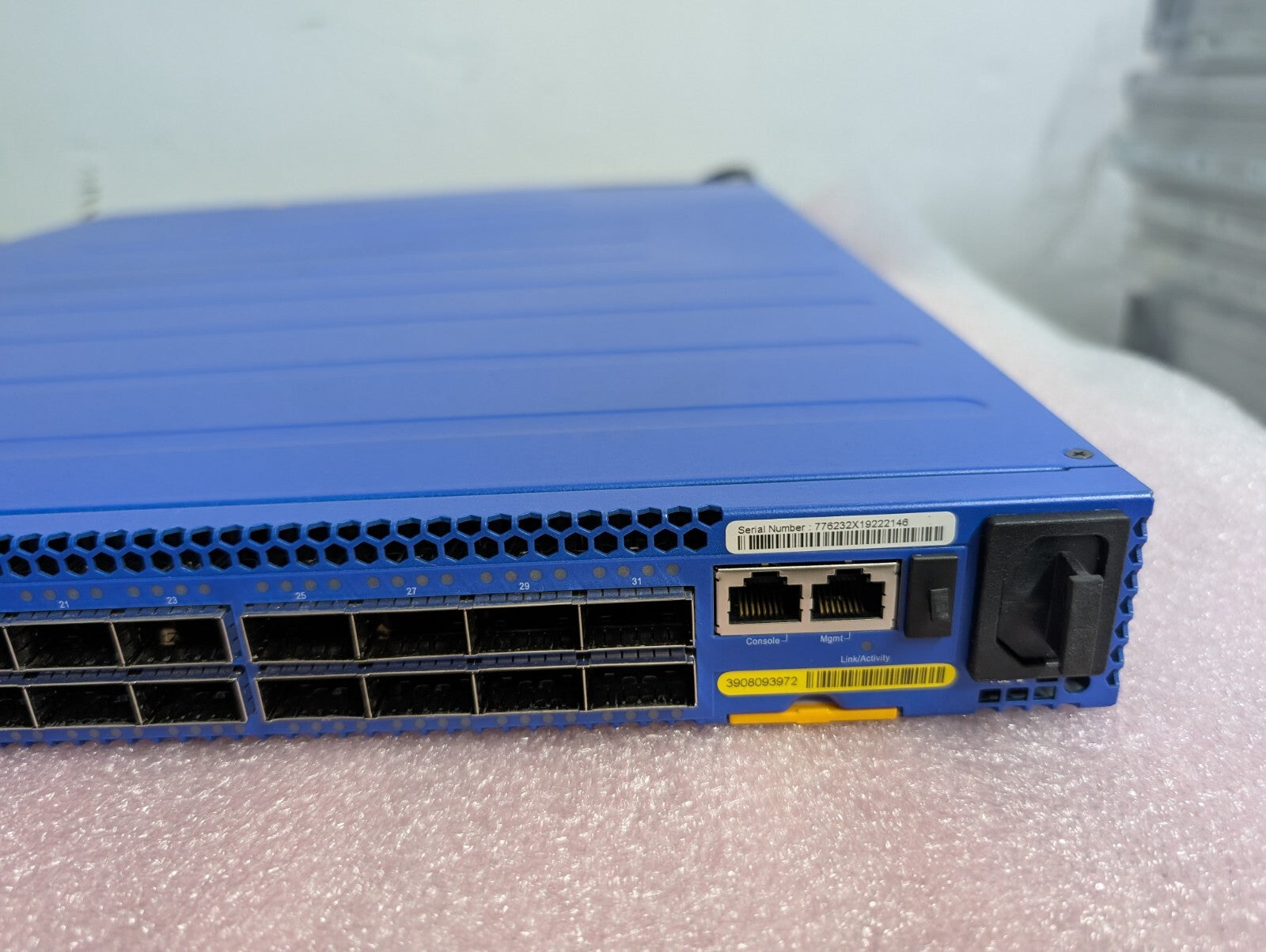 Edge-Core 7762-32X-A-AC-F-HVDC 32-Port 100G Switch AS7762-32X W/ Onie