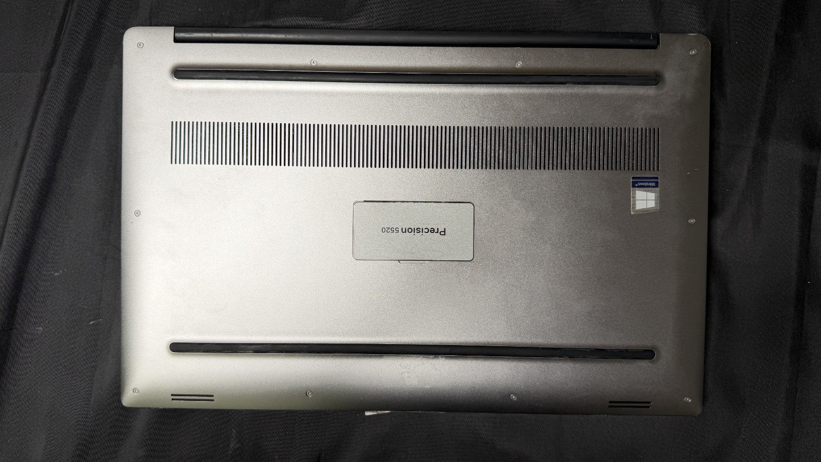 Dell Precision 5520 15.6" i7-7820HQ 2.9GHz 16GB RAM 512GB SSD NO OS read