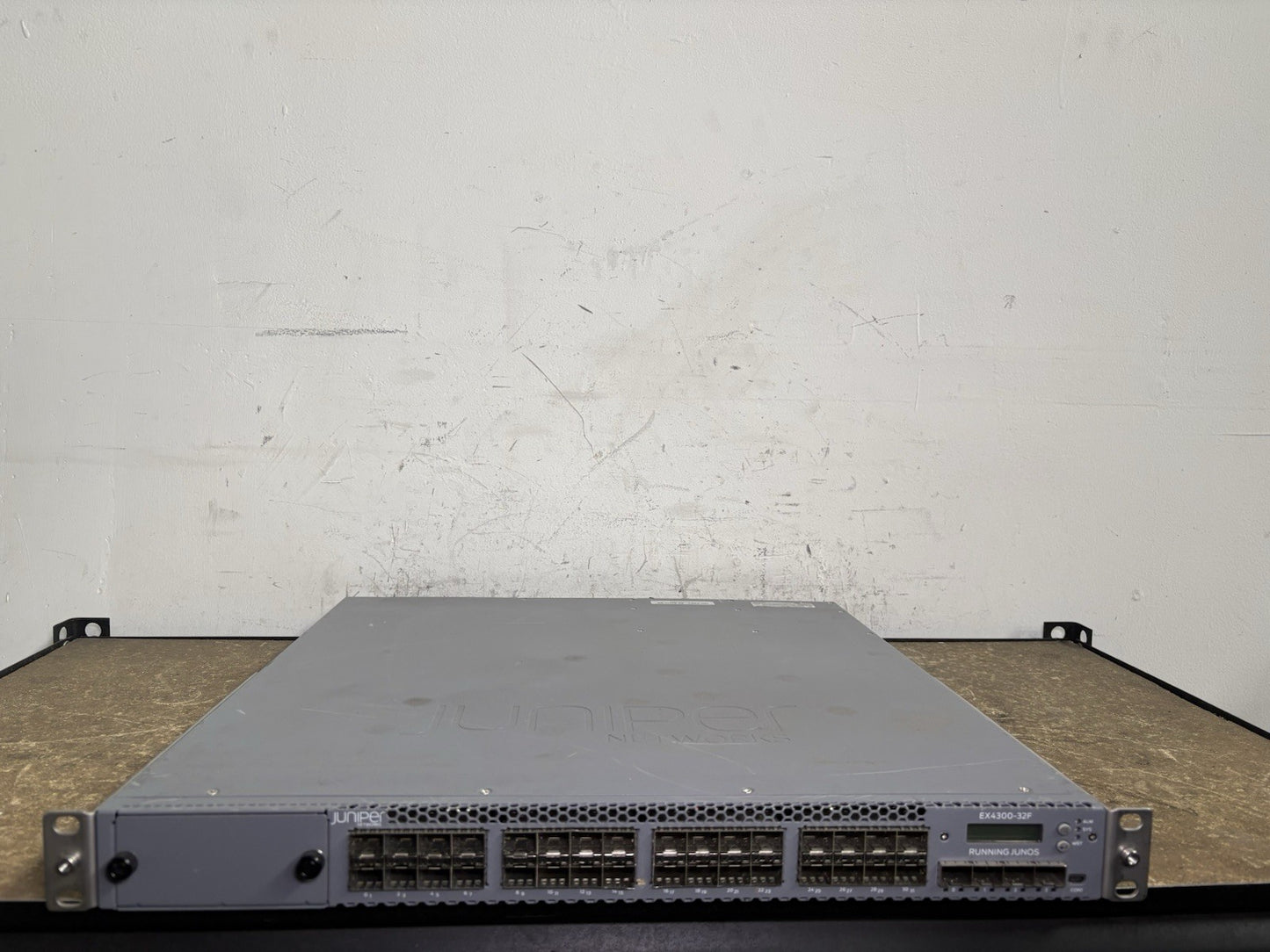 Juniper EX4300-32F 32-Port SFP Gigabit Switch EX 4300