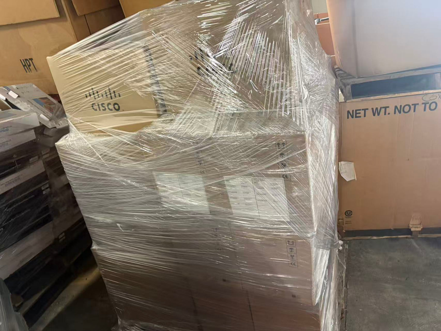 Wholesale Assortment of Docking stations and Cisco VOIP Phones