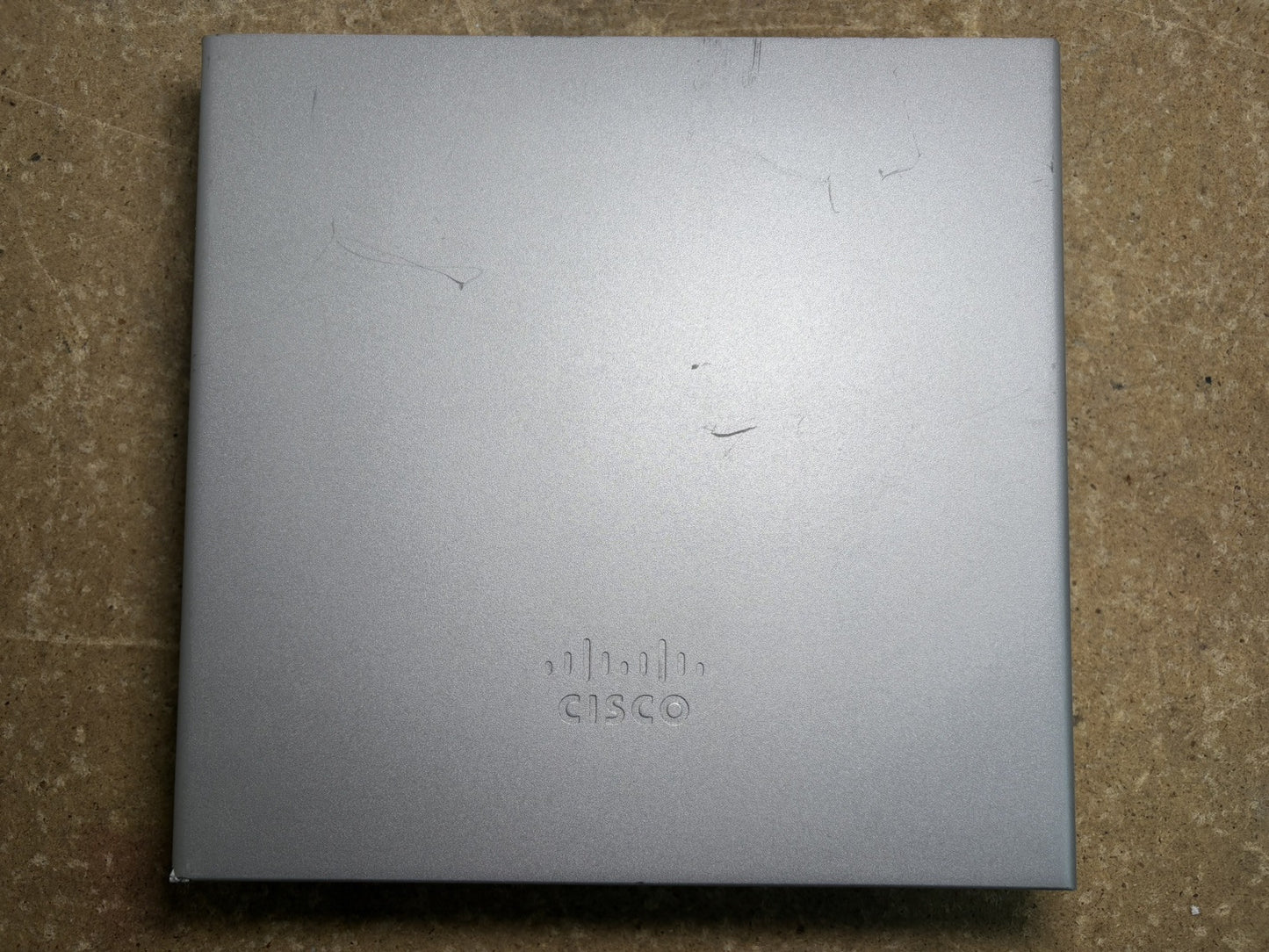 Meraki 8 Port 1Gb/PoE 2 Port SFP Compact Switch MS120-8FP-HW  UNCLAIMED